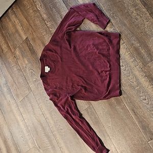 Mens M burgundy sweater